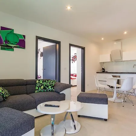 Awesome In With Kitchen *